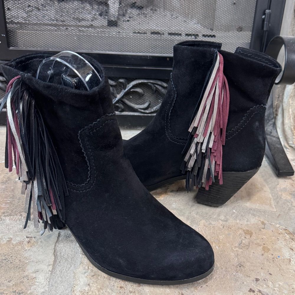SALE Black Suede Sam Edelman ankle Booties with tassels‎ SZ 10